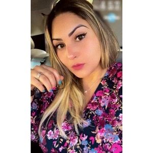 Meet your Posher, D paula